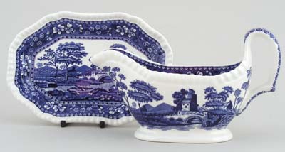 Sauce Boat with Stand